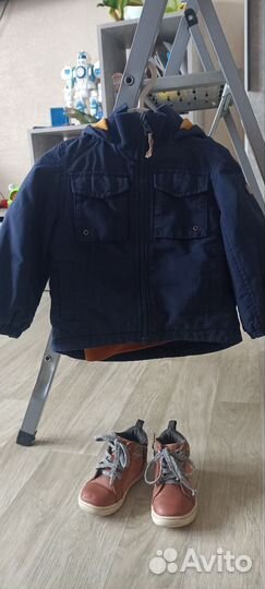 Продам куртку для мальчика Carters