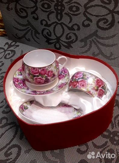 Фарфоровые пары с керамическими ложечками