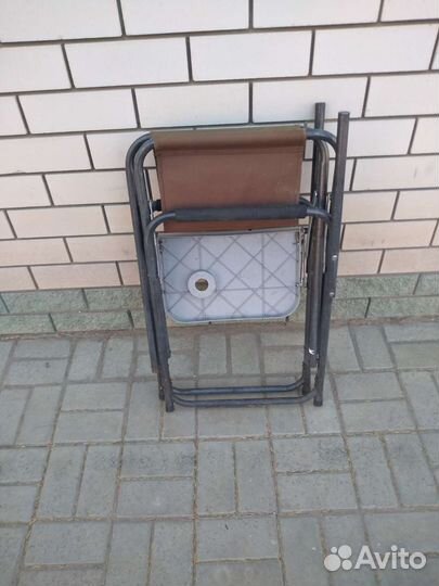 Большой складной стул со столиком для отдыха