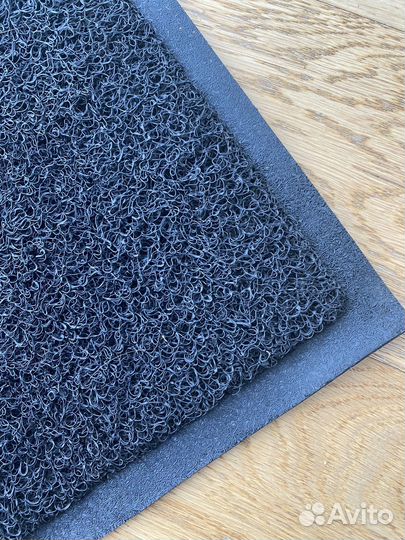 Коврик черный 59 на 39 с кромкой