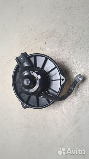 Двигатель отопителя Toyota RAV 4, 1996