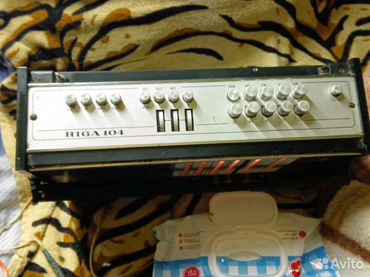Радиоприемник ссср,Рига -104