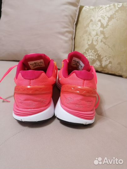 Кроссовки nike женские