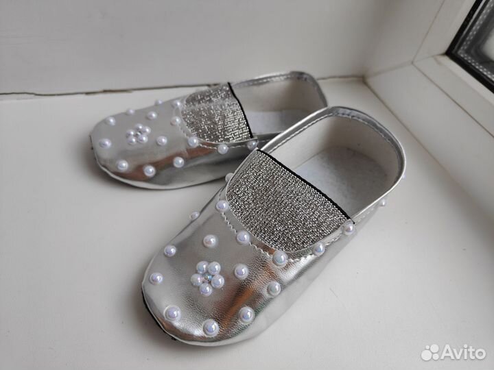 Чешки серебро для праздника новые р.24-31 нарядные
