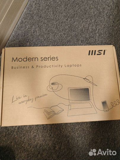 Коробка из под ноутбуков с запчастями