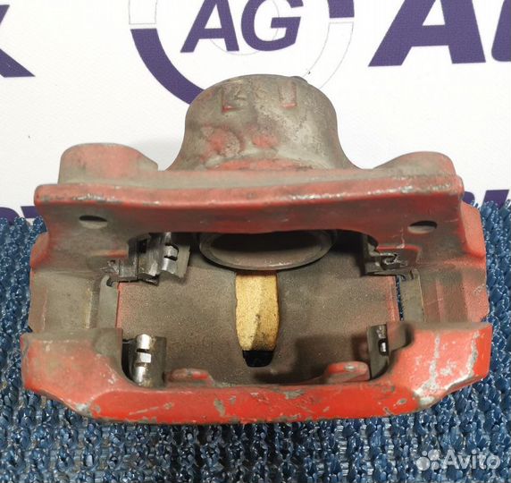 Суппорт Toyota Mark II