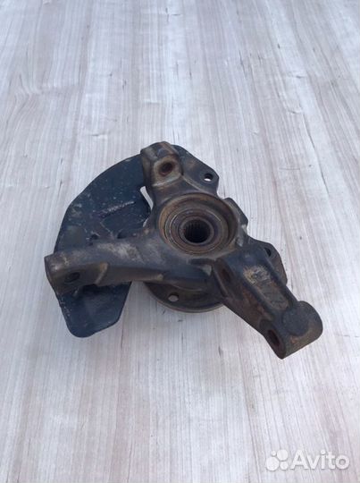 Кулак передний правый Fiat Albea 1.4