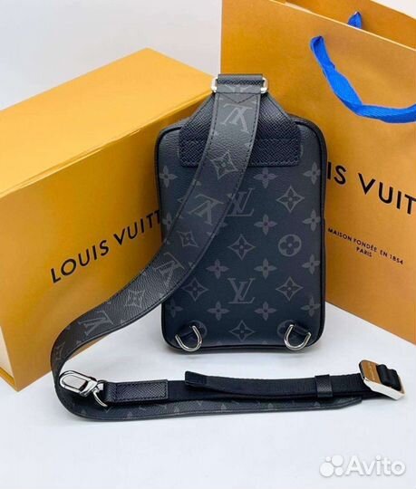 Сумка - слинг Outdoor Louis Vuitton