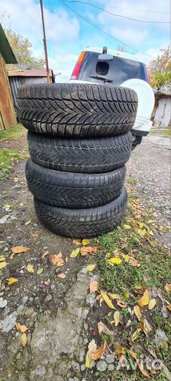 Goodyear UltraGrip 2 215/65 R16