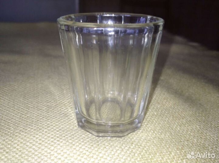 Старинное стекло