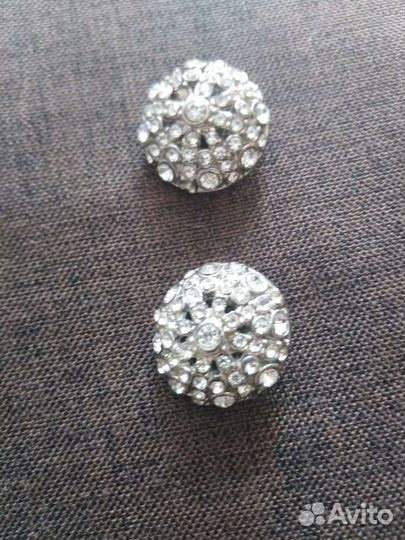 Пуговицы со стразами