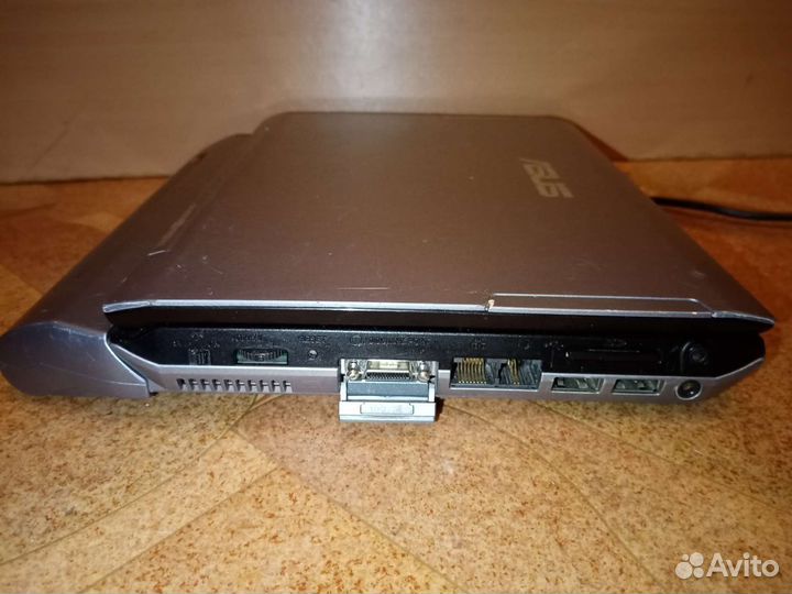 Малыш Asus s300 с DVD/9