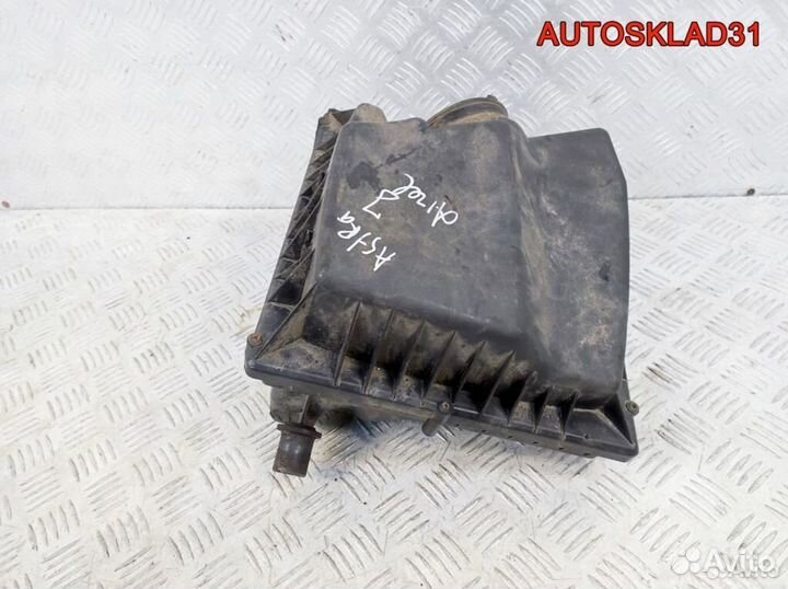 Корпус воздушного фильтра Opel Astra J 13311896