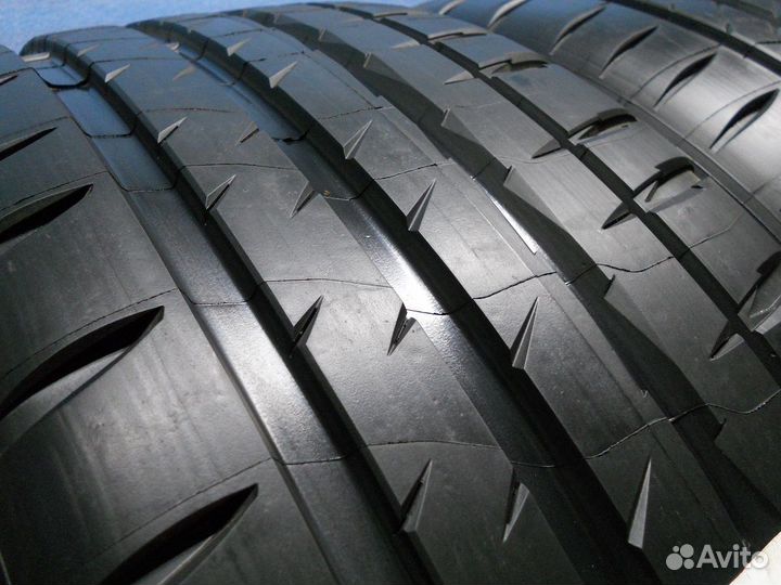 Michelin Pilot Sport 4 S 295/35 R20