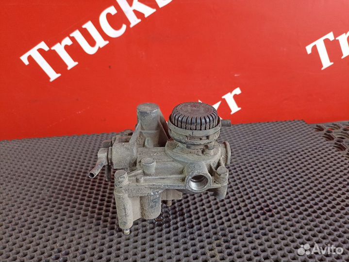 Клапан ускорительный