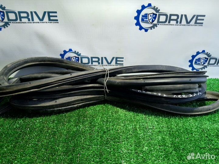 Уплотнитель проема двери задний левый Kia Spectra