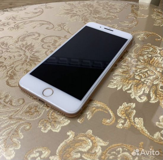 iPhone 8 Plus, 256 ГБ