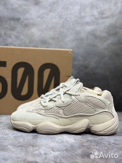 Кроссовки Adidas Yeezy Boost 500 белые