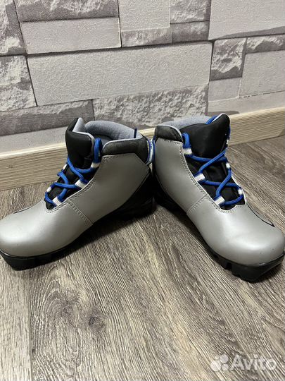 Лыжные ботинки детские