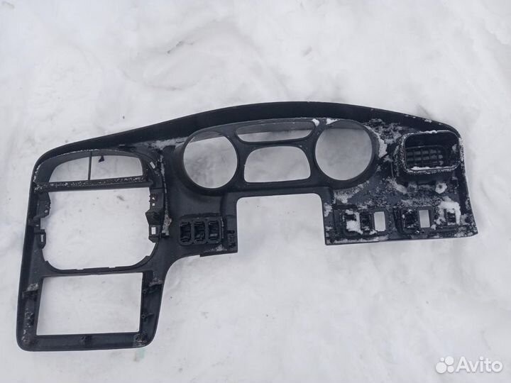 Накладка торпедо Kia Sportage 1