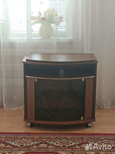 Тумба под телевизор