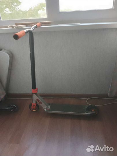 Трюковой самокат