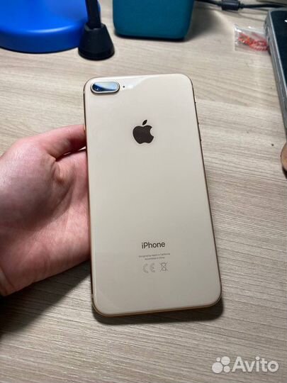 iPhone 8 Plus, 64 ГБ