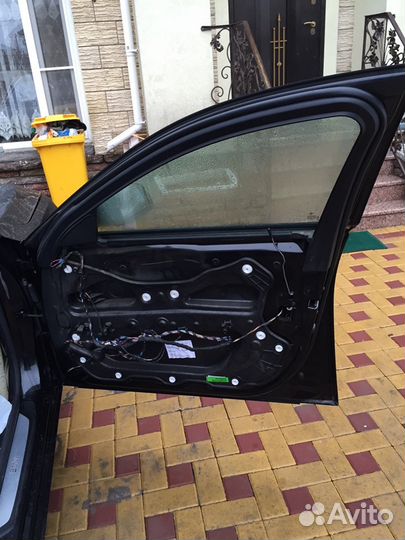 BMW 7 F01 F02 Дверь передняя правая