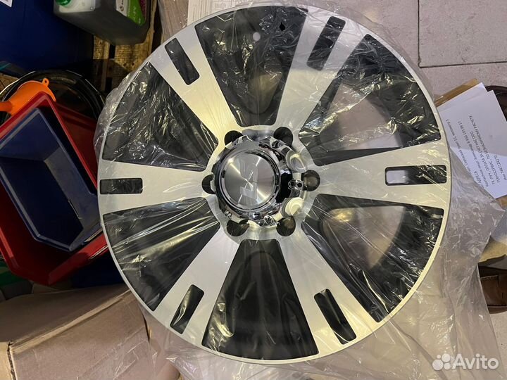 Один новый Диск R 17