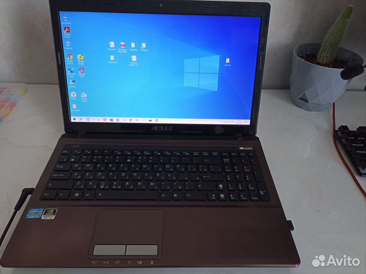 Ноутбук asus
