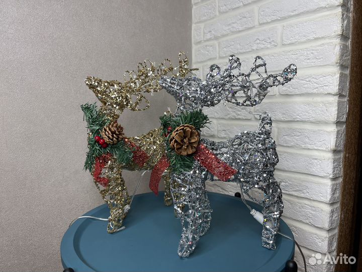 Новогодний олень гирлянда украшения дома