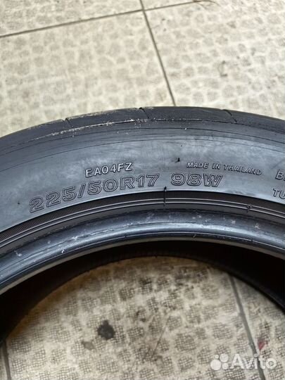 Bridgestone Potenza Adrenalin RE004 225/50 R17 98W