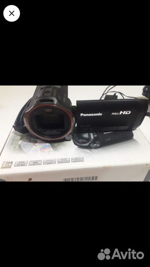 Цифровая видеокамера