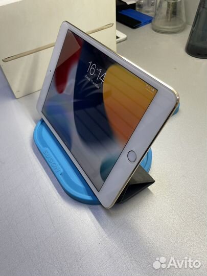 iPad mini 4 32gb wi-fi+sim card