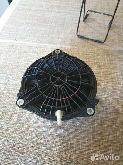 Ручка открывания багажника VW Polo Liftback