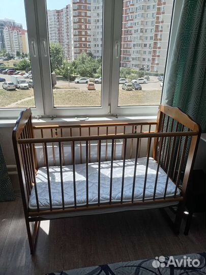 Детская кроватка