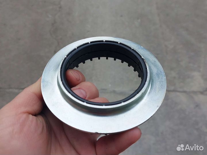 Подшипник опоры амортизационной стойки VKD35025