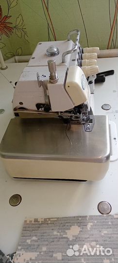 Продам 5 ниточный оверлок