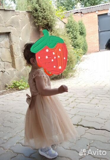 Нарядное платье для девочки 92