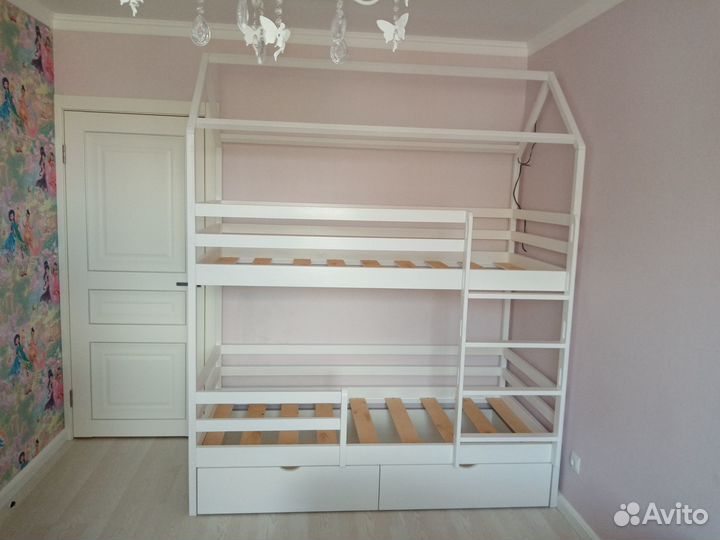 Двухъярусная кровать - домик 