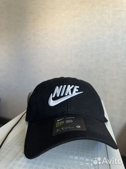 Кепки разные