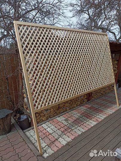 Шпалера деревянная