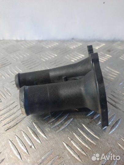 Корпус термостата Ford C-Max 1 минивен 1.6 shdc