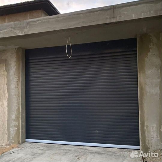 Высокие секционные ворота под ключ