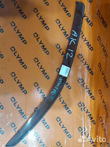 Ветровик передний правый Toyota March AK12