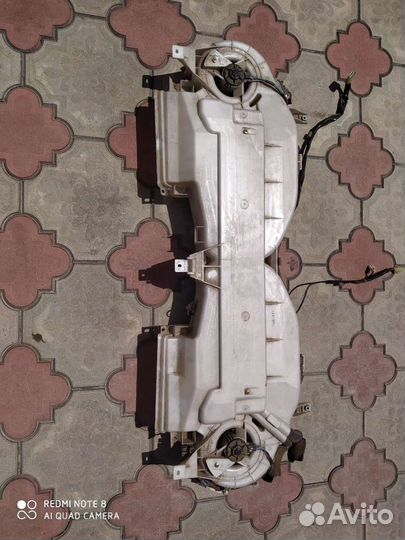 Кондиционер салона Toyota Granvia KCH10