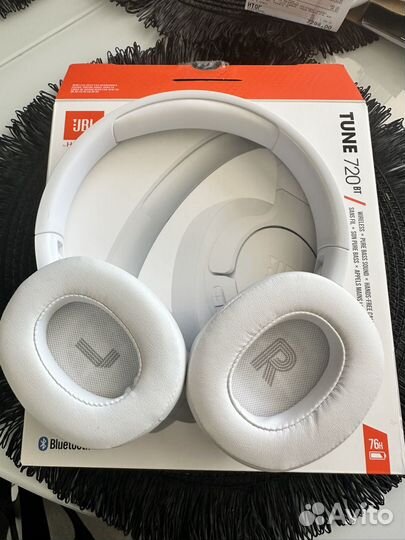 Беспроводные наушники jbl tune720вт