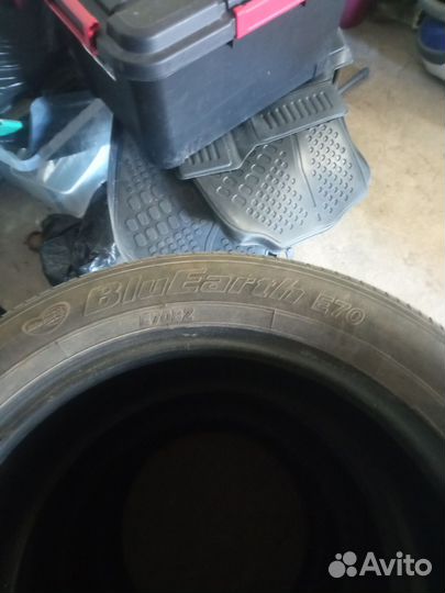 Yokohama BluEarth E70BZ 215/55 R17
