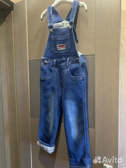 Джинсовый комбинезон
