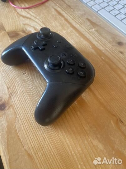 Геймпад Nintendo Switch Pro Controller, черный